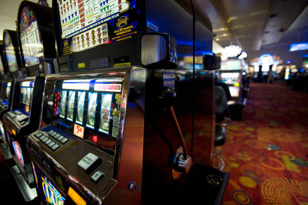 Combination & Triple bets Triple and combination bets on Sic Bo table